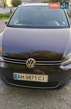 Минивэн Volkswagen Touran 2014 в Звягеле