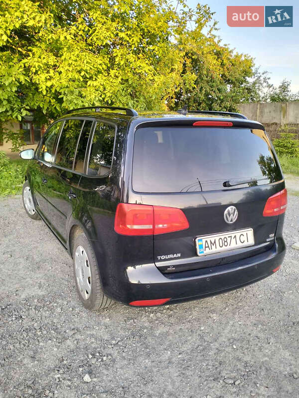 Минивэн Volkswagen Touran 2014 в Звягеле фото 3 Минивэн Volkswagen Touran 2014 в Звягеле