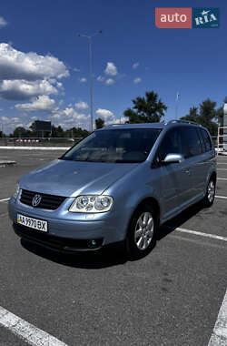 Мінівен Volkswagen Touran 2006 в Києві