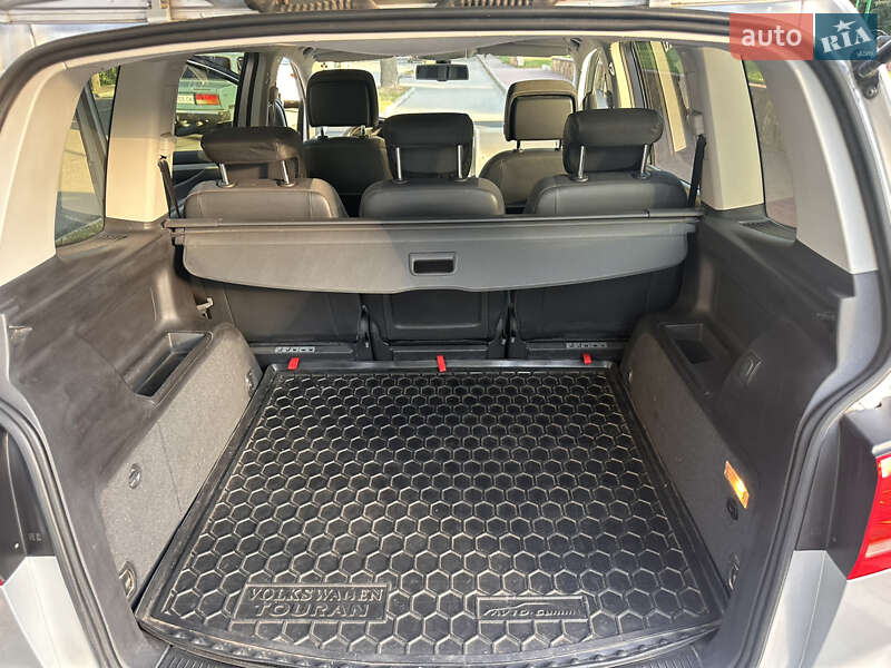 Мінівен Volkswagen Touran 2013 в Могилів-Подільському