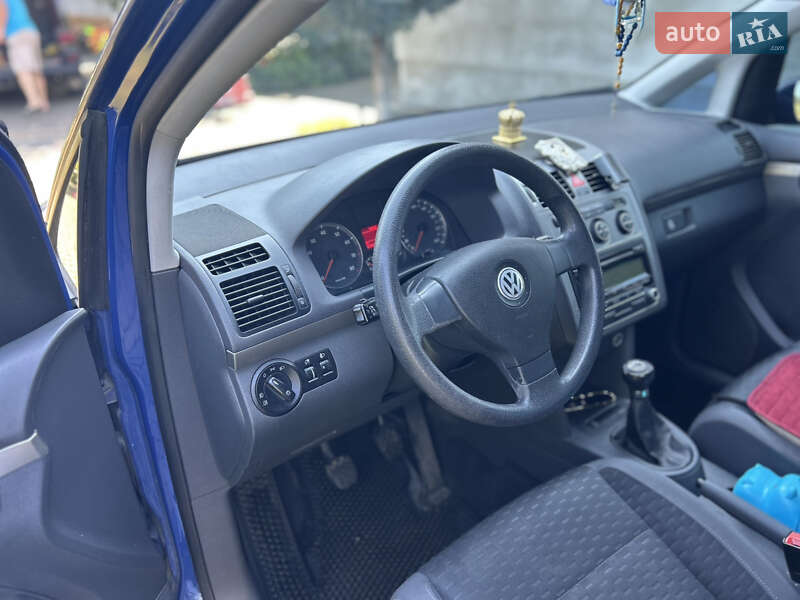 Минивэн Volkswagen Touran 2009 в Ивано-Франковске