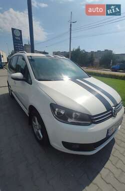 Минивэн Volkswagen Touran 2015 в Хмельницком