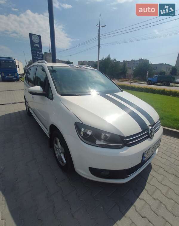 Volkswagen Touran 2015