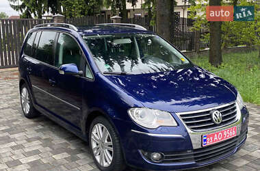 Мінівен Volkswagen Touran 2010 в Вознесенську