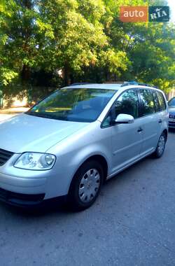 Минивэн Volkswagen Touran 2005 в Запорожье