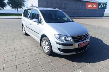 Мінівен Volkswagen Touran 2007 в Світловодську