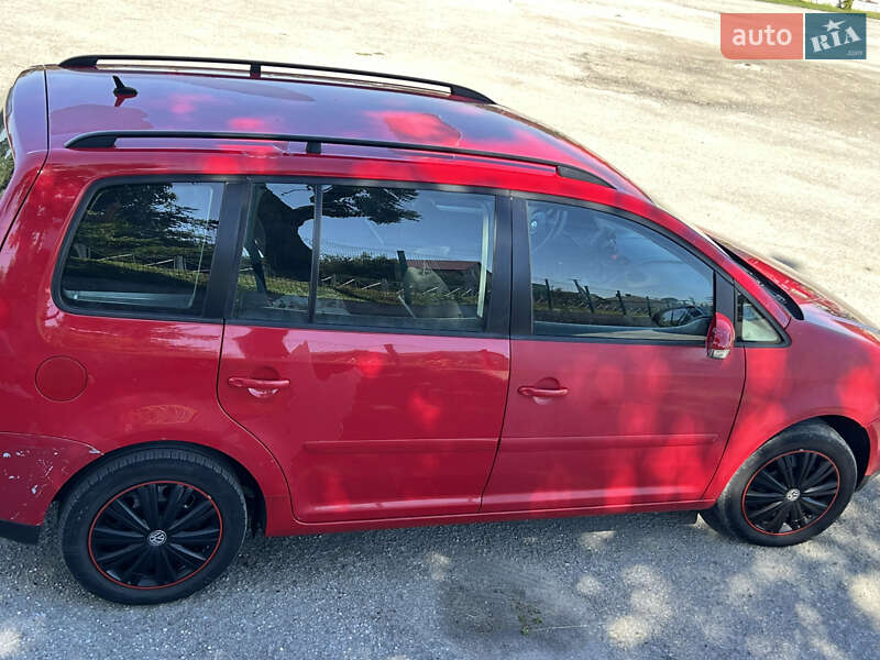 Мінівен Volkswagen Touran 2006 в Підволочиську