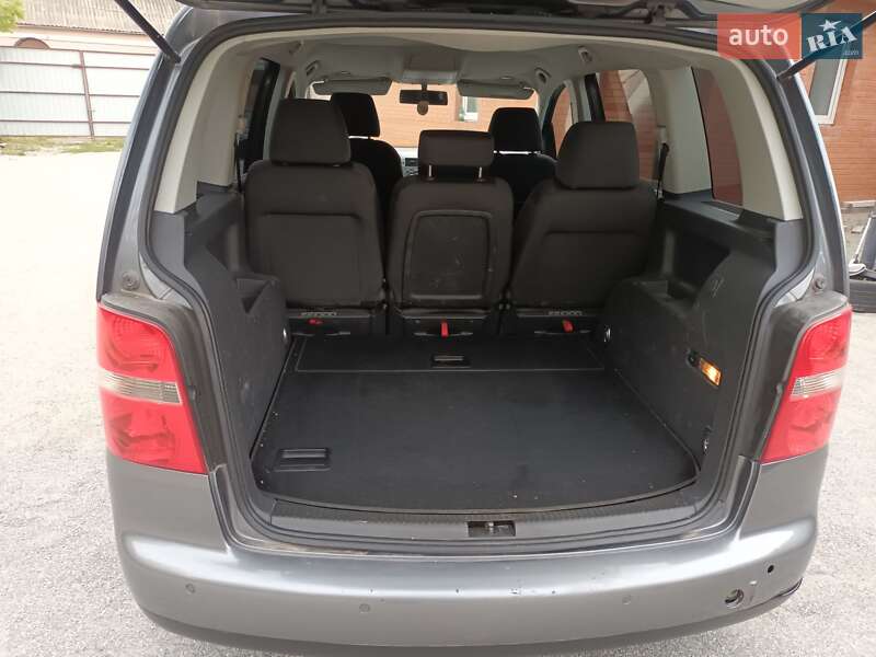 Мінівен Volkswagen Touran 2006 в Бердичеві фото 4 Мінівен Volkswagen Touran 2006 в Бердичеві