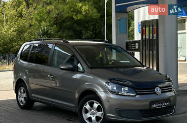 Мінівен Volkswagen Touran 2010 в Миколаєві