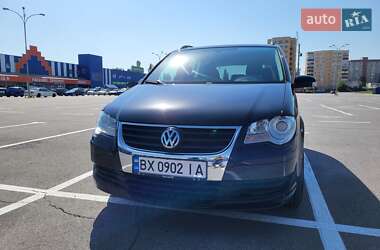 Мінівен Volkswagen Touran 2008 в Кам'янець-Подільському