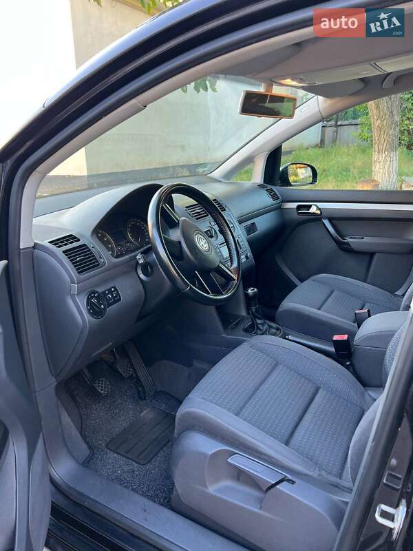 Мінівен Volkswagen Touran 2003 в Хоролі