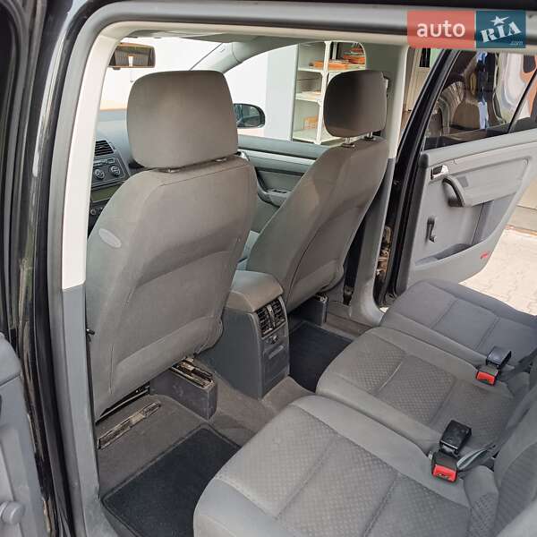 Минивэн Volkswagen Touran 2003 в Нововолынске фото 15 Минивэн Volkswagen Touran 2003 в Нововолынске