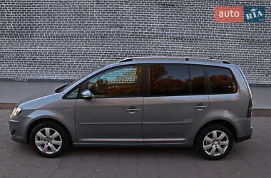 Минивэн Volkswagen Touran 2009 в 