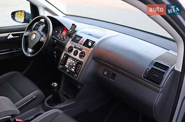 Минивэн Volkswagen Touran 2009 в 