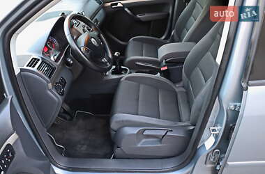 Минивэн Volkswagen Touran 2009 в 