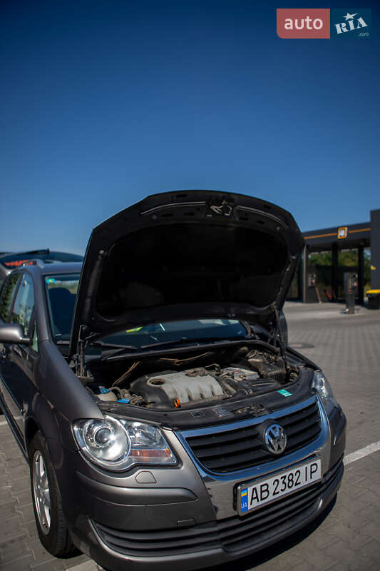 Минивэн Volkswagen Touran 2008 в Виннице фото 23 Минивэн Volkswagen Touran 2008 в Виннице