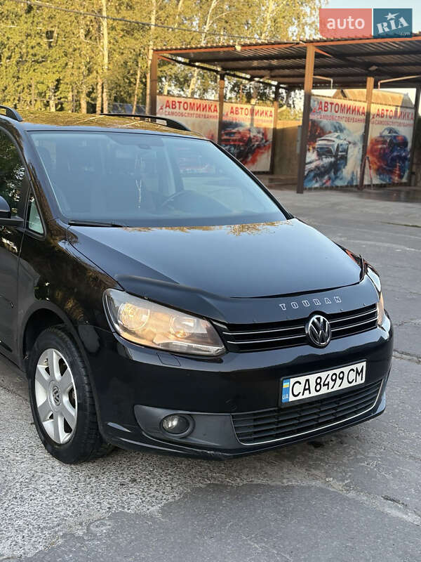 Минивэн Volkswagen Touran 2010 в Киеве фото 7 Минивэн Volkswagen Touran 2010 в Киеве