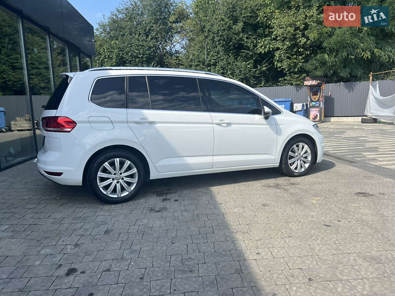 Микровэн Volkswagen Touran 2017 в Ужгороде фото 3 Микровэн Volkswagen Touran 2017 в Ужгороде