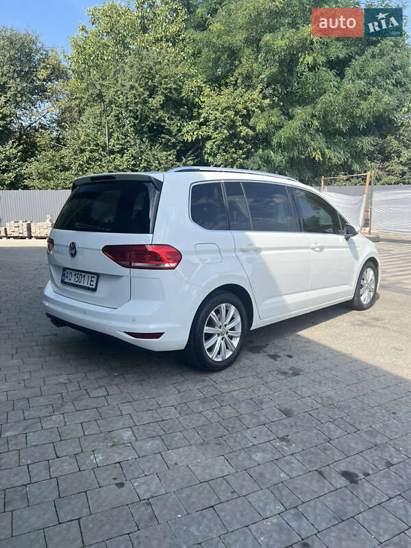 Микровэн Volkswagen Touran 2017 в Ужгороде фото 4 Микровэн Volkswagen Touran 2017 в Ужгороде