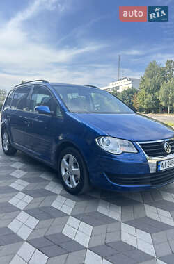 Минивэн Volkswagen Touran 2008 в Белой Церкви