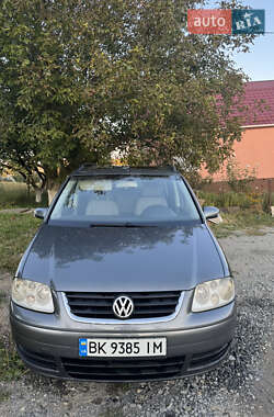 Минивэн Volkswagen Touran 2005 в Ровно