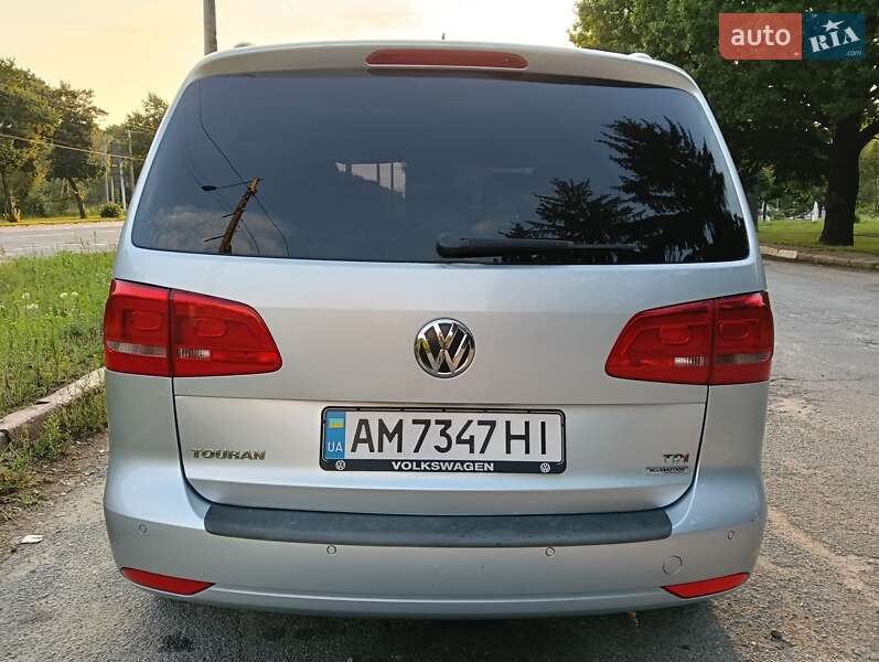 Минивэн Volkswagen Touran 2014 в Житомире