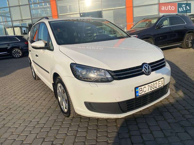 Volkswagen Touran 2015