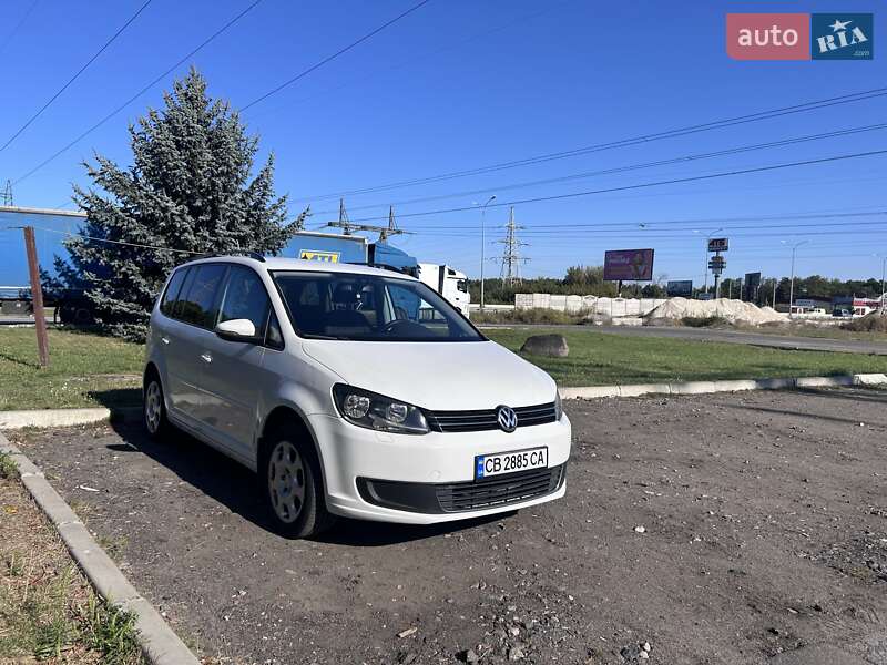Volkswagen Touran 2012