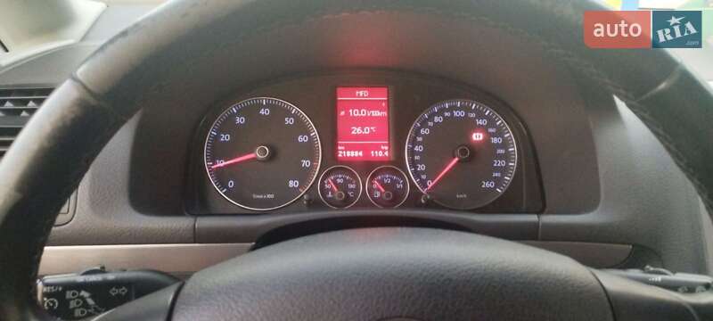 Мінівен Volkswagen Touran 2008 в Харкові