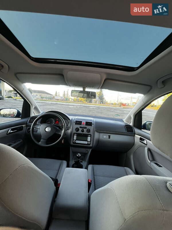 Мінівен Volkswagen Touran 2007 в Заболотові