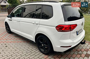 Микровэн Volkswagen Touran 2019 в 