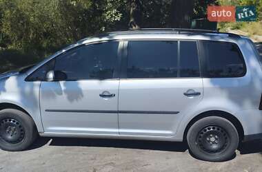 Минивэн Volkswagen Touran 2008 в Песковке