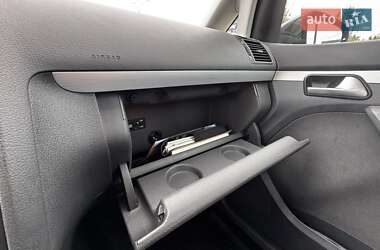 Минивэн Volkswagen Touran 2015 в 
