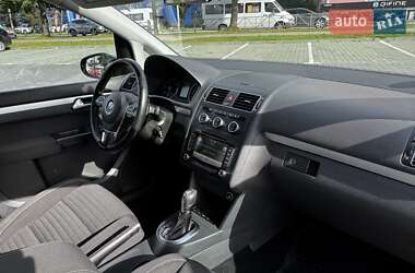 Минивэн Volkswagen Touran 2015 в 