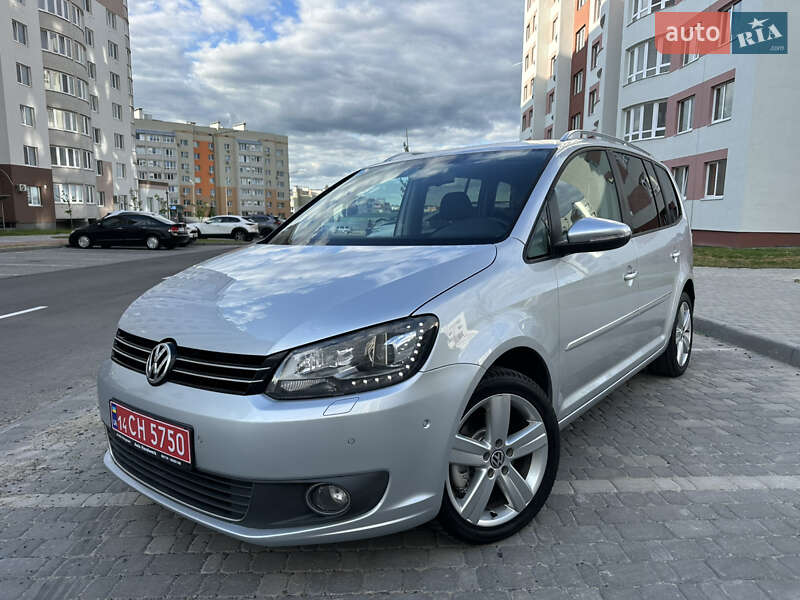 Volkswagen Touran 2011