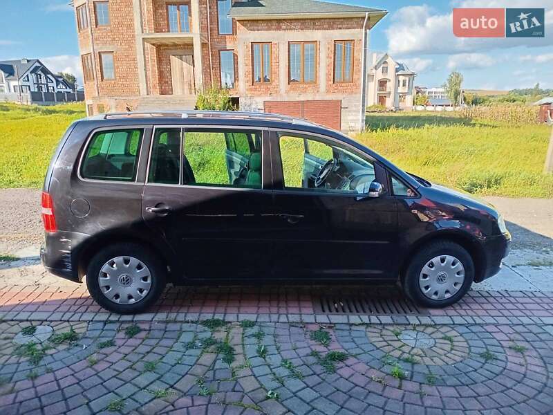 Минивэн Volkswagen Touran 2004 в Черновцах фото 2 Минивэн Volkswagen Touran 2004 в Черновцах