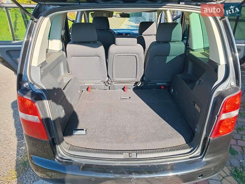 Минивэн Volkswagen Touran 2004 в Черновцах фото 7 Минивэн Volkswagen Touran 2004 в Черновцах