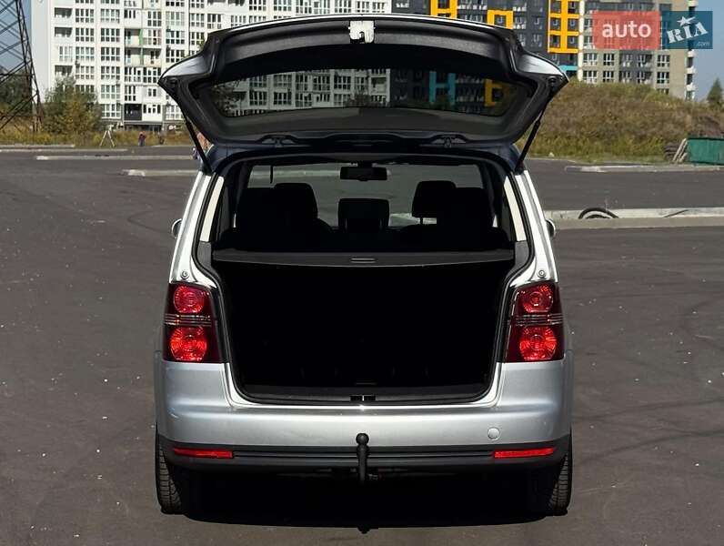 Мінівен Volkswagen Touran 2009 в Чернігові фото 17 Мінівен Volkswagen Touran 2009 в Чернігові