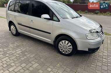 Минивэн Volkswagen Touran 2003 в Сарнах