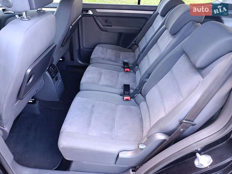 Минивэн Volkswagen Touran 2012 в Киеве фото 27 Минивэн Volkswagen Touran 2012 в Киеве