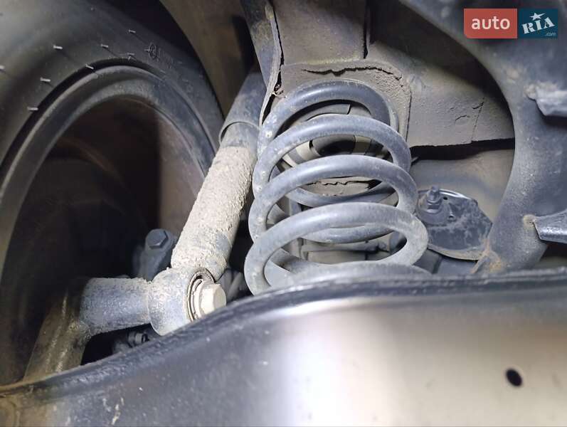 Минивэн Volkswagen Touran 2012 в Киеве фото 67 Минивэн Volkswagen Touran 2012 в Киеве