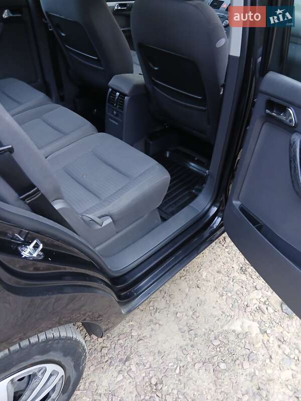 Мінівен Volkswagen Touran 2003 в Трускавці