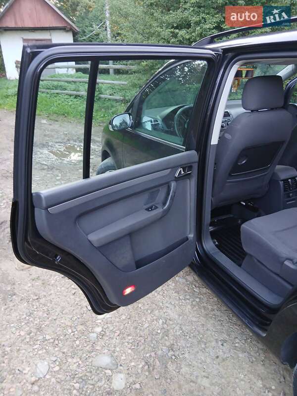 Мінівен Volkswagen Touran 2003 в Трускавці