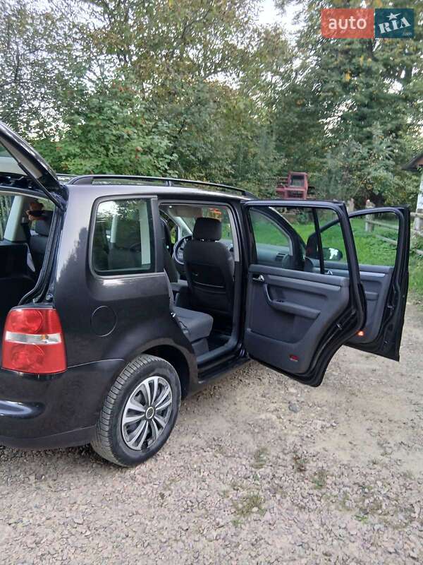 Мінівен Volkswagen Touran 2003 в Трускавці
