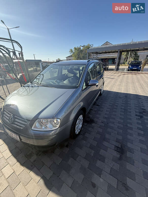 Volkswagen Touran 2003