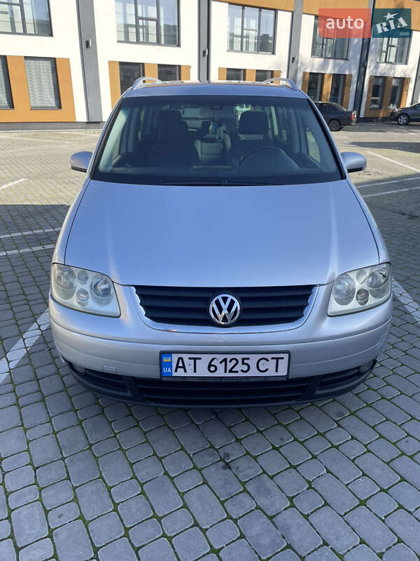 Мінівен Volkswagen Touran 2004 в Коломиї фото 2 Мінівен Volkswagen Touran 2004 в Коломиї