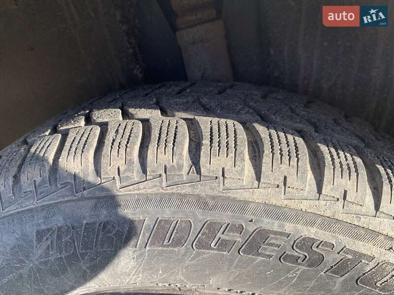 Минивэн Volkswagen Touran 2006 в Рава-Русской