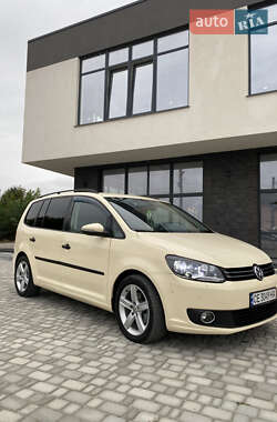Минивэн Volkswagen Touran 2013 в Хотине