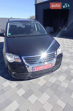Минивэн Volkswagen Touran 2008 в Полтаве