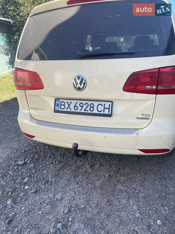 Минивэн Volkswagen Touran 2013 в Староконстантинове